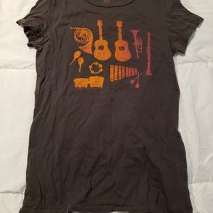 3/10 American Eagle, music t-shirt, brown, size small, made in Paris
